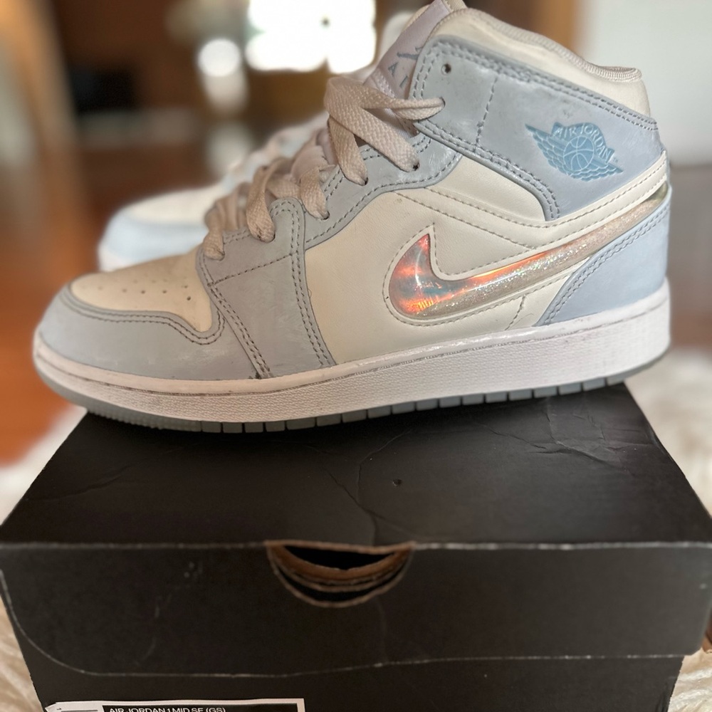 Jordan Athletic Shoes in Cream and Light Blue